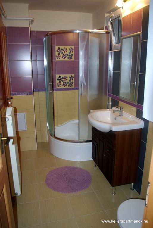 Keller Apartmanok Хайдусобосло Номер фото