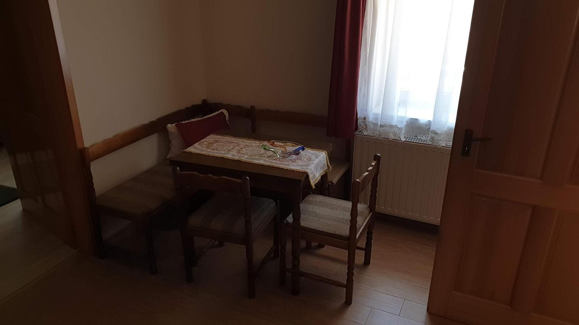 Keller Apartmanok Хайдусобосло Номер фото