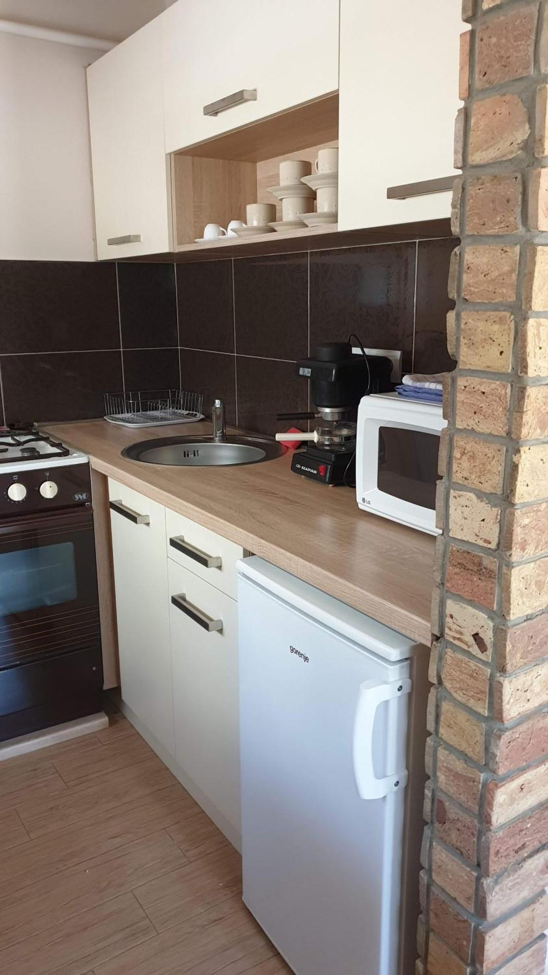 Keller Apartmanok Хайдусобосло Номер фото